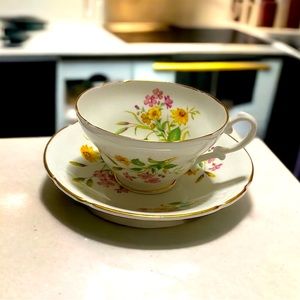 Stanley England Est. 1878 Tea cup and saucer England Fine Bone China 💐